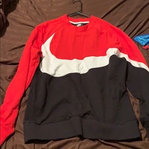 Long sleeve nike sweatshirt